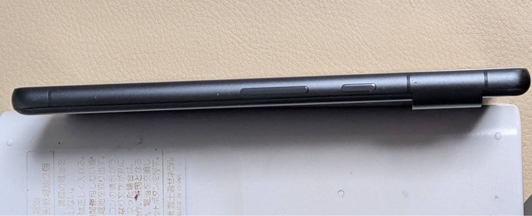 スマートフォン　Google Pixel 7a カラー　チャコール