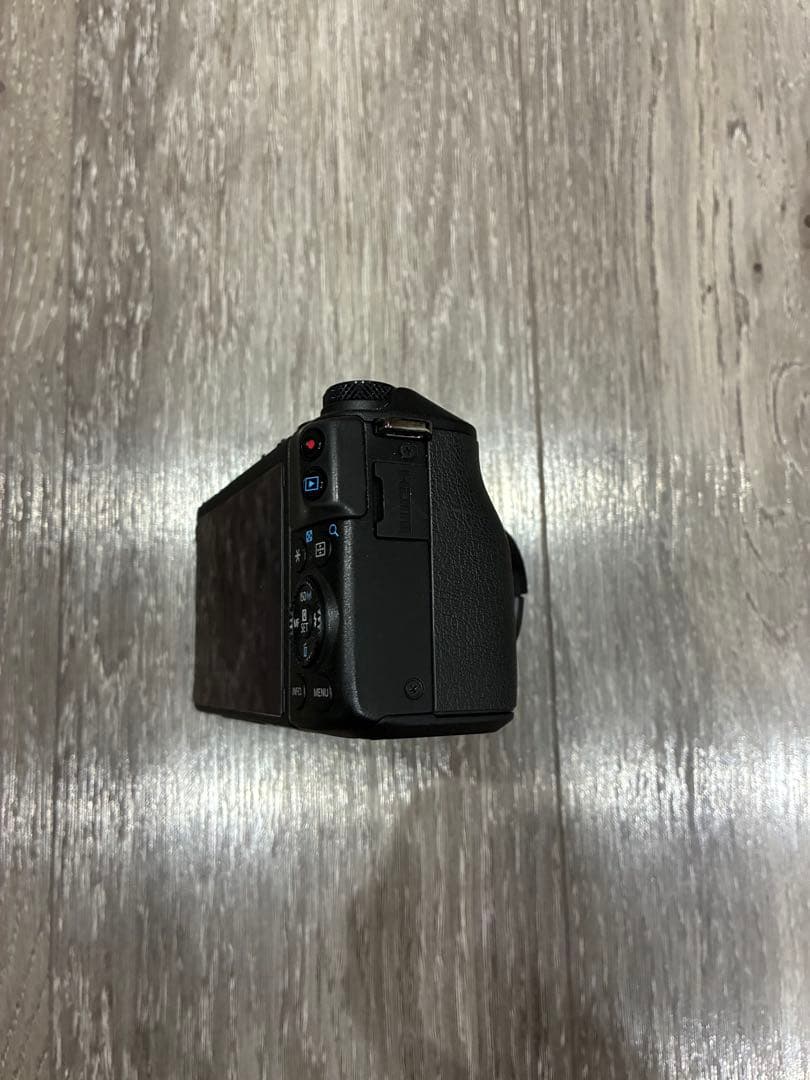 Canon ミラーレスEOS M3 交換レンズ 三脚etc.