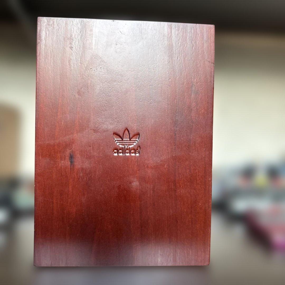 アディダス RED PACKAGE トラックトップコレクション