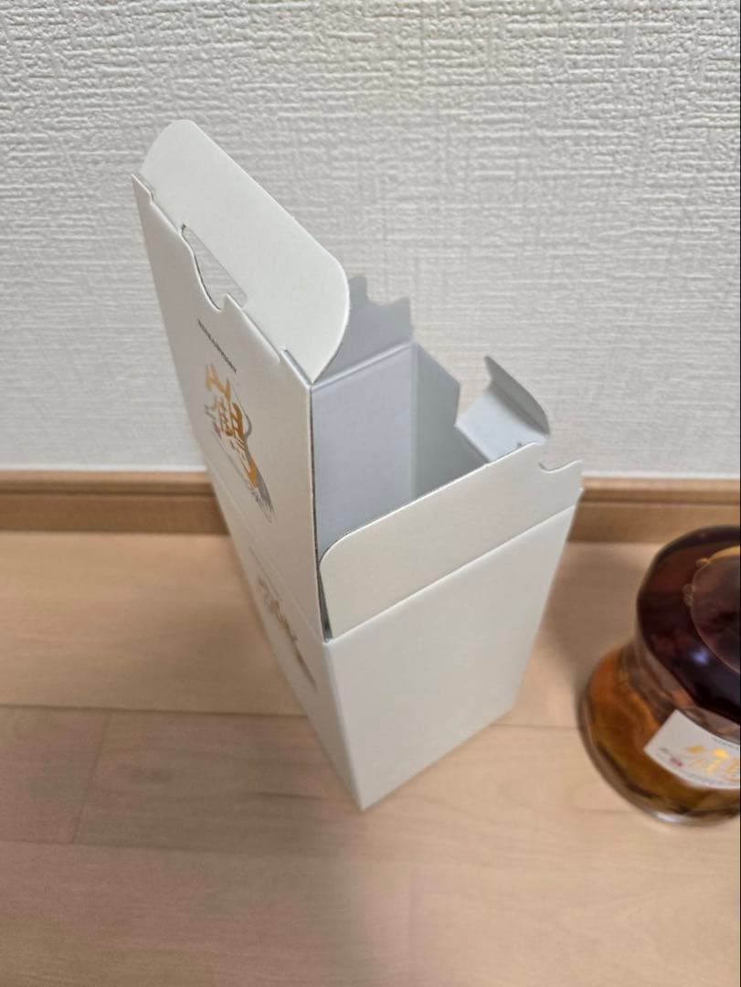 NIKKA 鶴　ウイスキー 箱有り