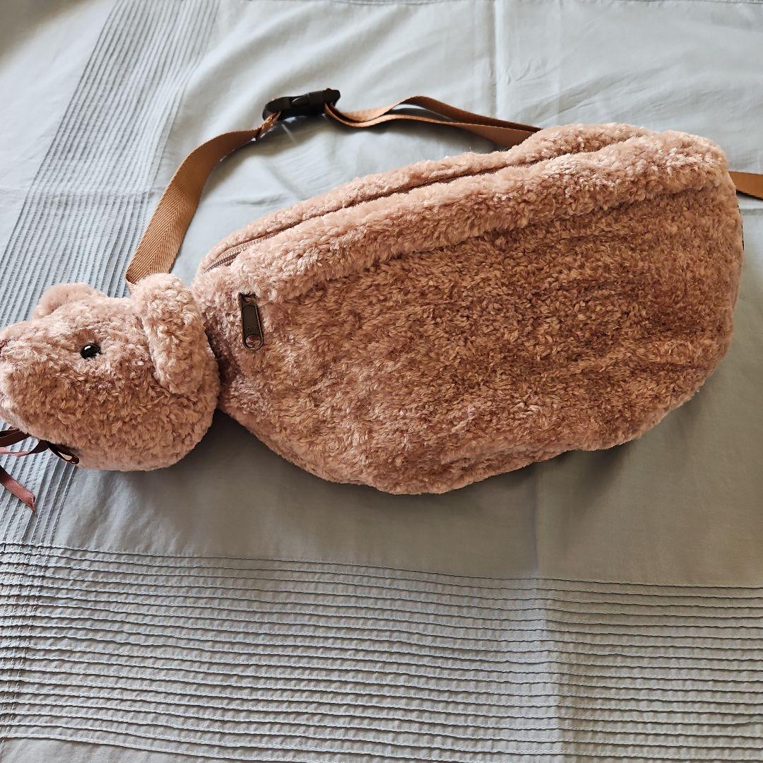 ★ピンクハウス★【新品未使用】❤️顔くまブローチ付きボディバッグ✨