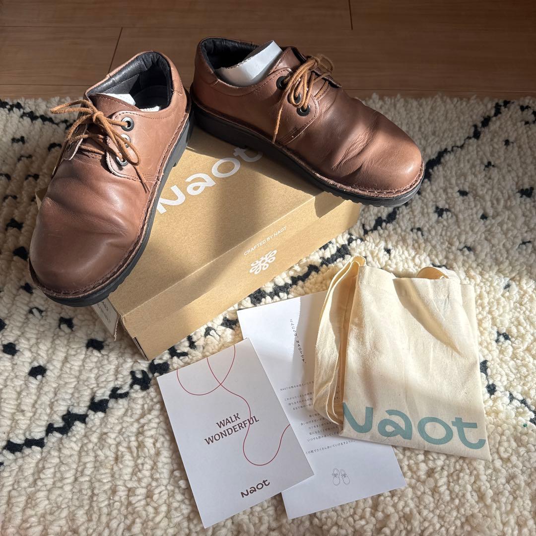 NAOT ダニエラ 37 ブラウン NUBUCK ミルクチョコレートのような色