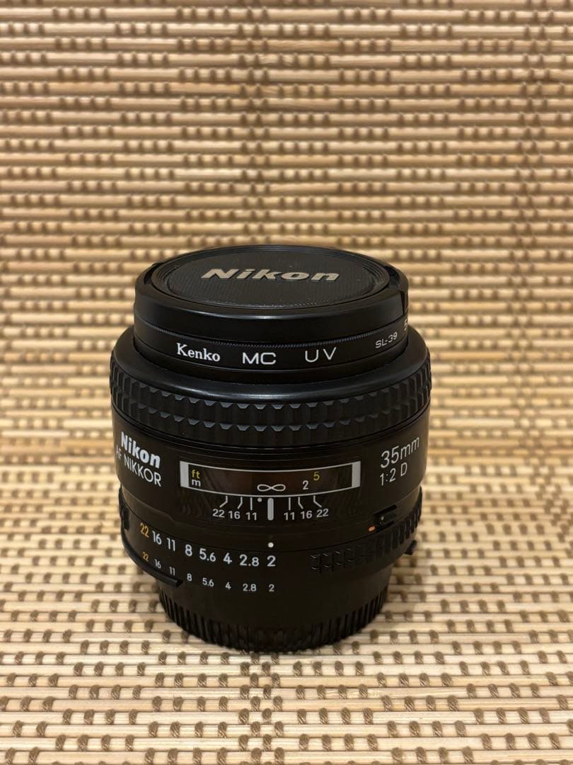 Nikon 35mm f/2Dレンズ