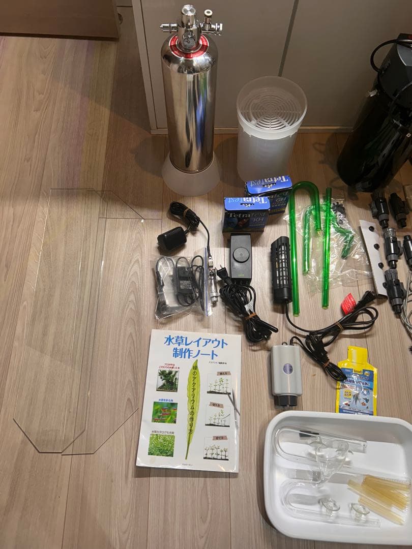 【アキ】水槽 フルセット 引き取り限定／CO2・LED・外部F付