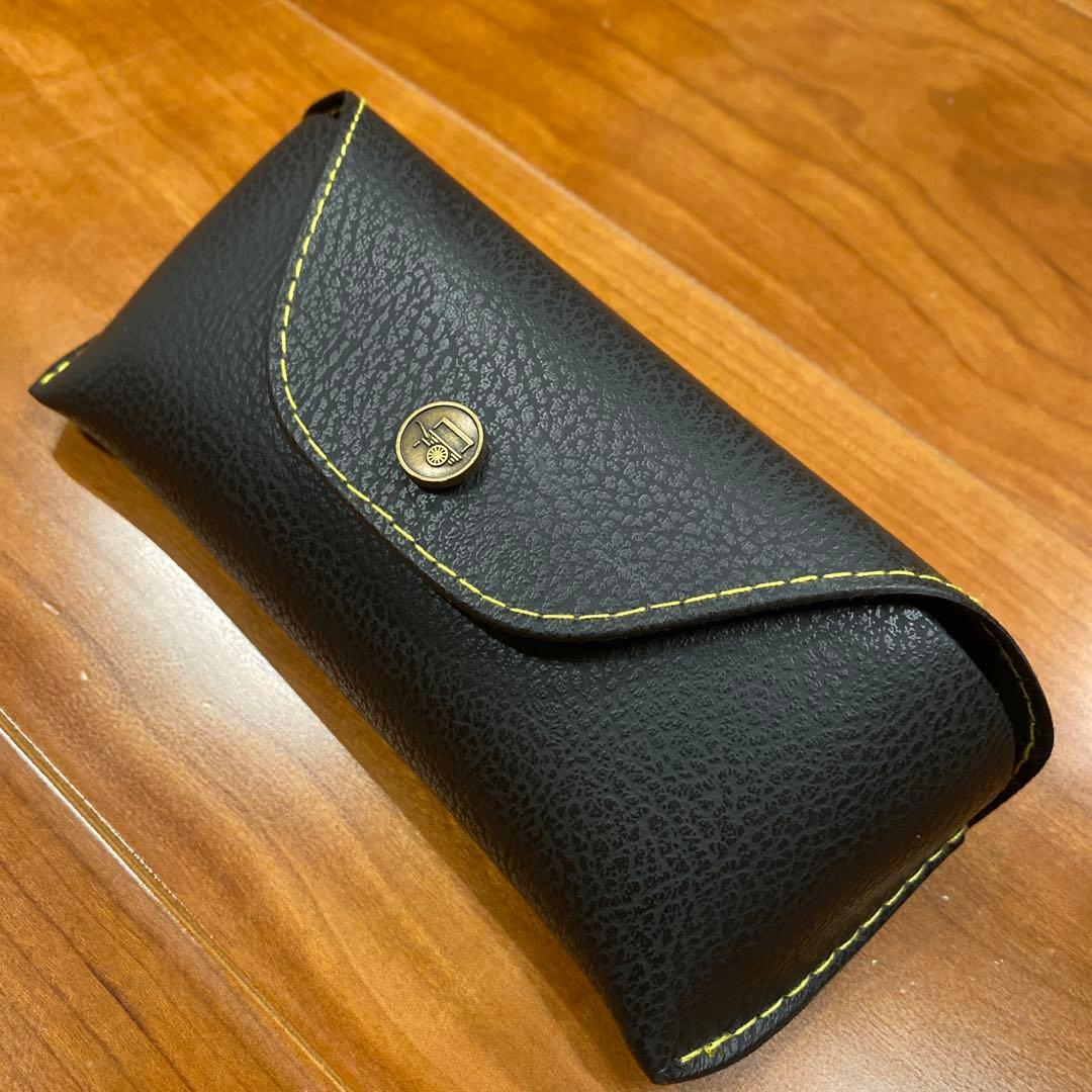 MOSCOT ブラックサングラス