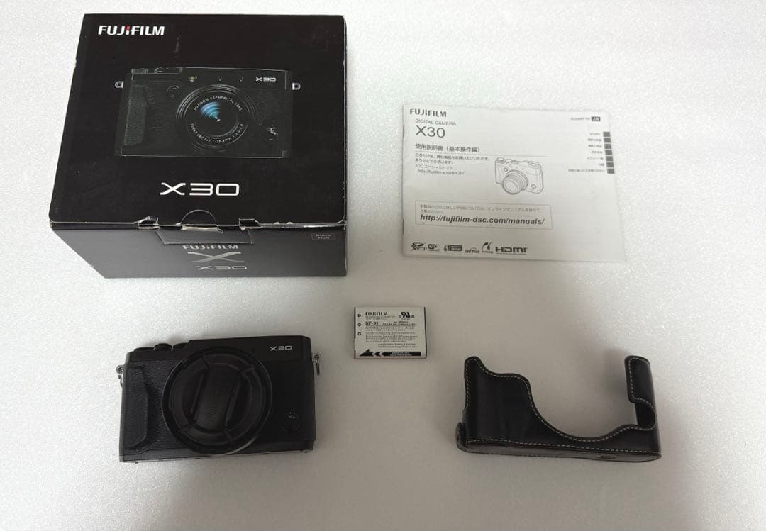 ジャンク品　FUJIFILM X30 富士フィルムコンパクトデジタルカメラ