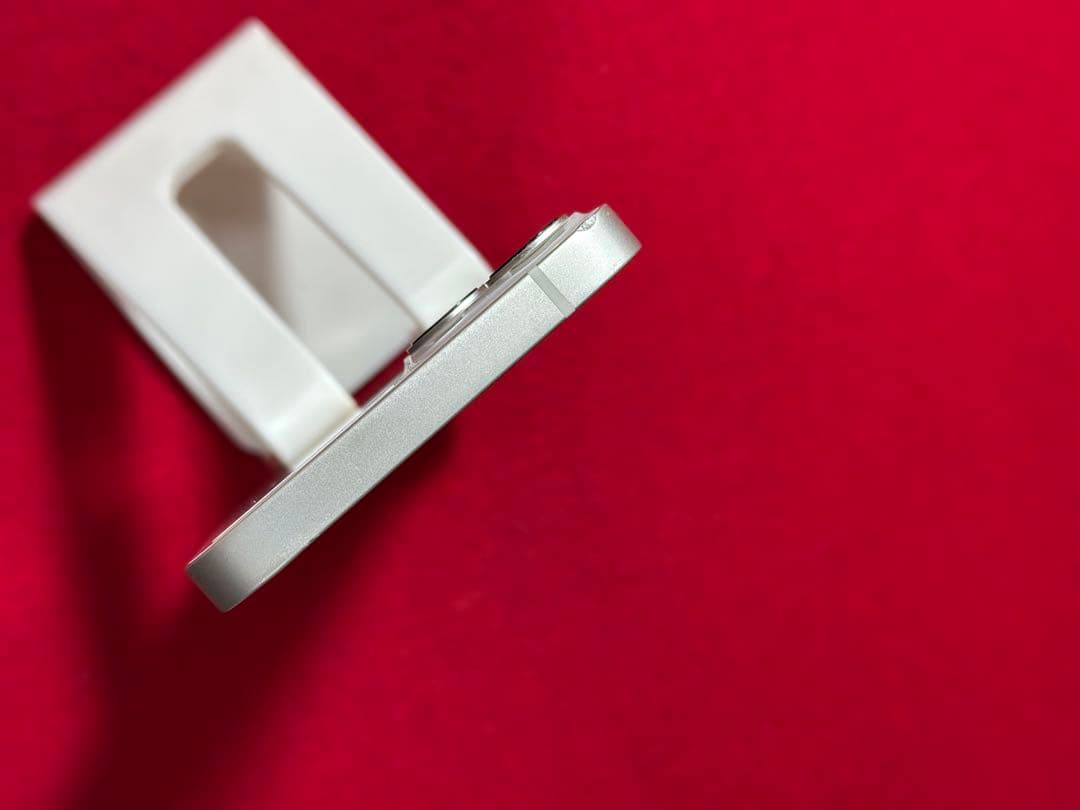 【6573】iPhone 13スターライト 128GB simフリー