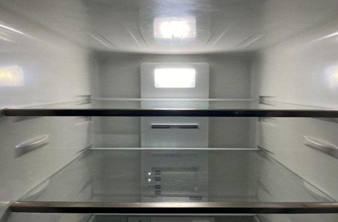 ハイアール大型3ドア冷凍冷蔵庫　286L 自動霜取り機能付き　2022年製