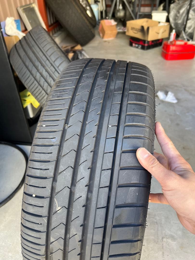 み*ー様 19インチ 225/35r19 ノア　ヴォクシー