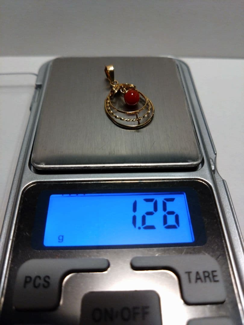 ミ*ザ様 K18　赤珊瑚　ネックレスペンダントトップ　チャーム　18金　貴金属