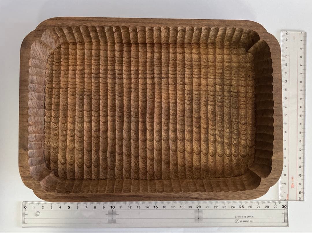 我谷盆風　隅入角盆　ケヤキ材　約30cm×約20cm