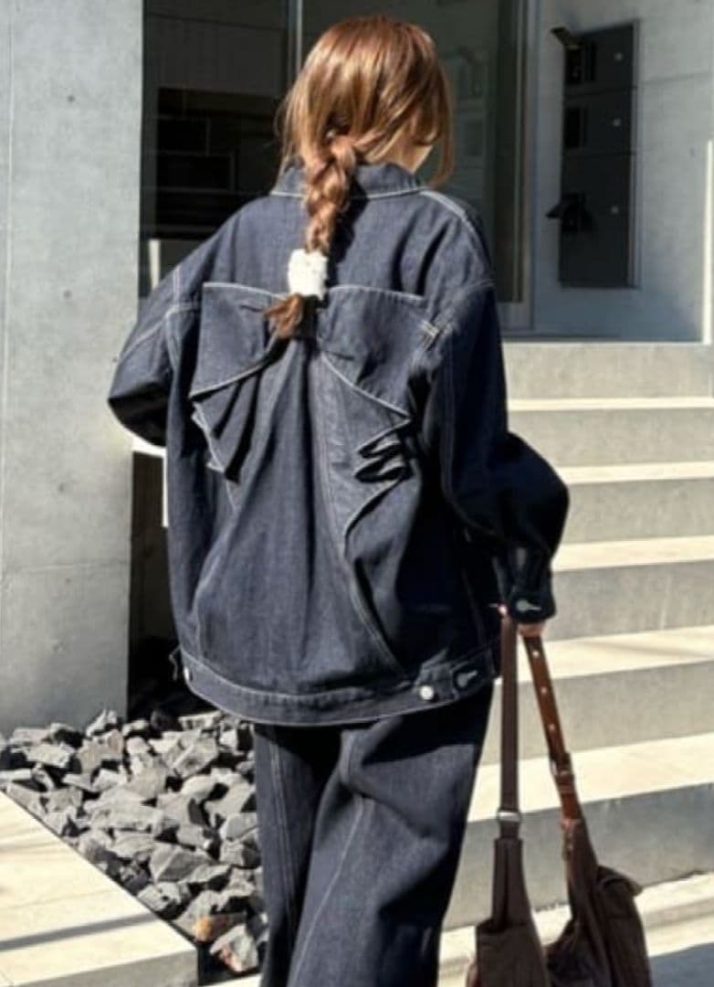 ロデオクラウンズ ビックリボンデニムジャケット SNSで大人気！！