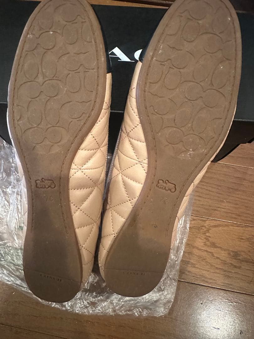 【pitayaumauma 】COACH リボン付きフラットシューズ