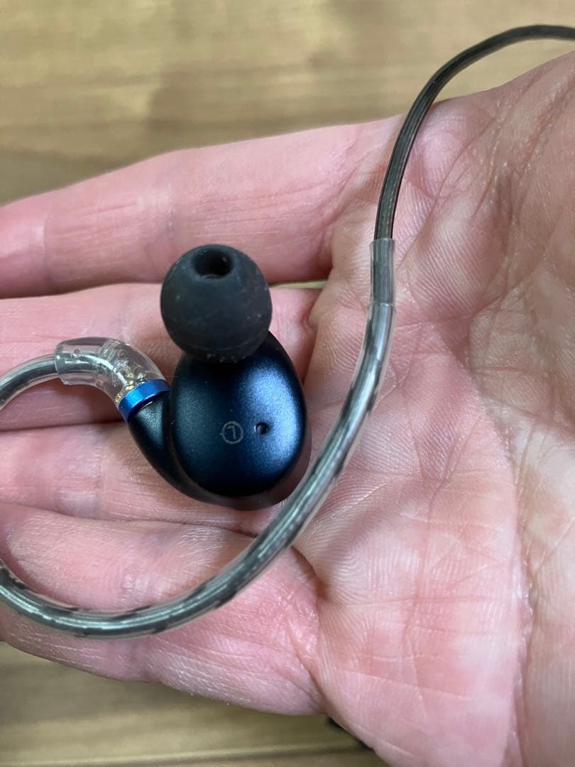 FiiO FH15 ハイブリッドBA型MMCXリケーブル可能