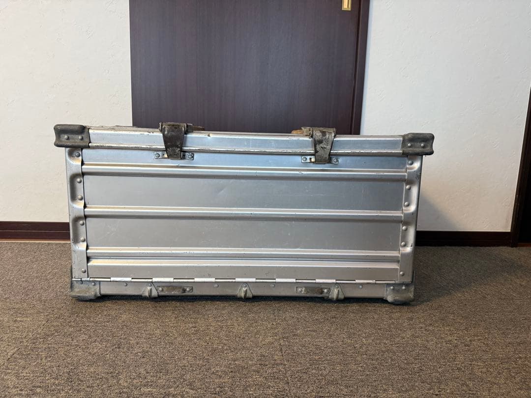 ス*ィ様 連休限定価格『激レア』zergesアルミコンテナ