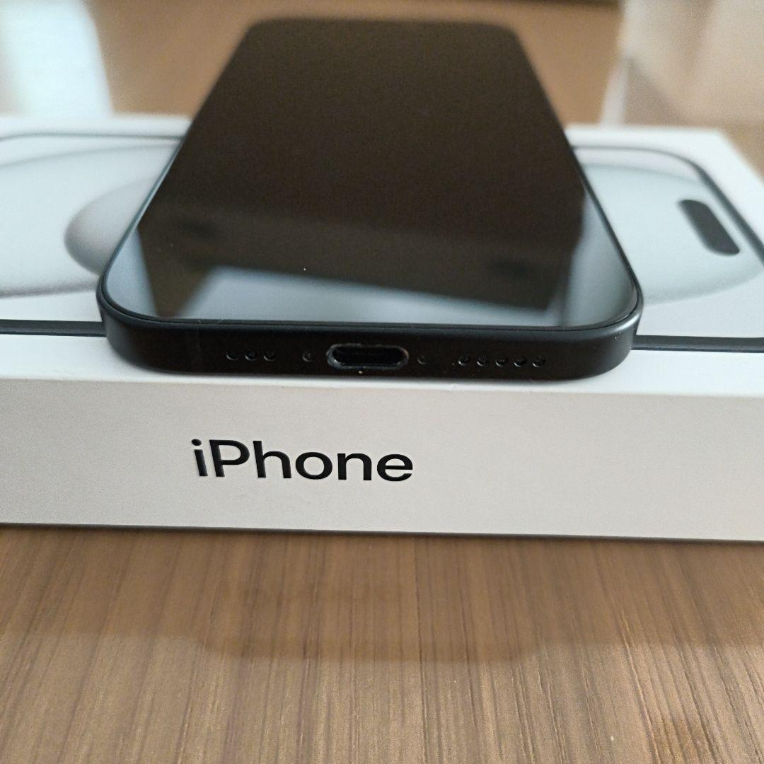 iPhone15 128GB ブラック フィルム付き