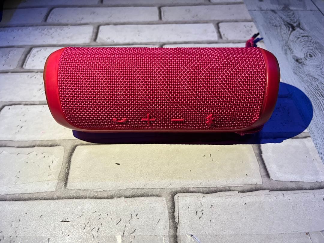 JBL ワイヤレススピーカー レッド　値下げ可能