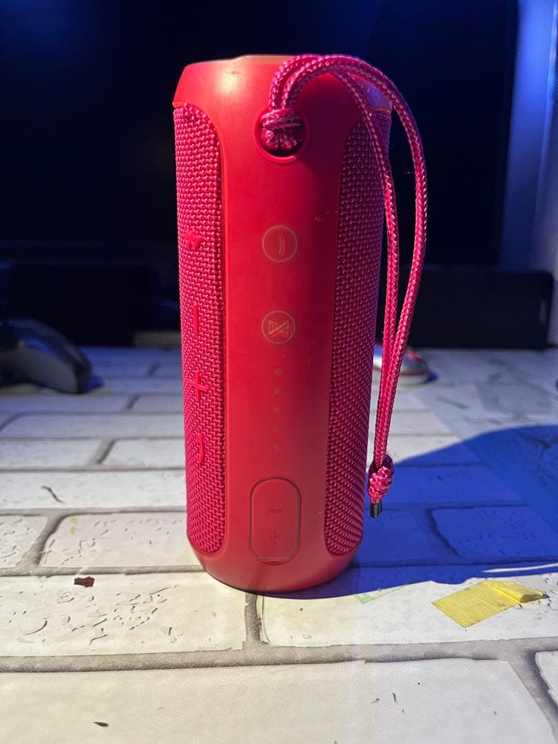 JBL ワイヤレススピーカー レッド　値下げ可能