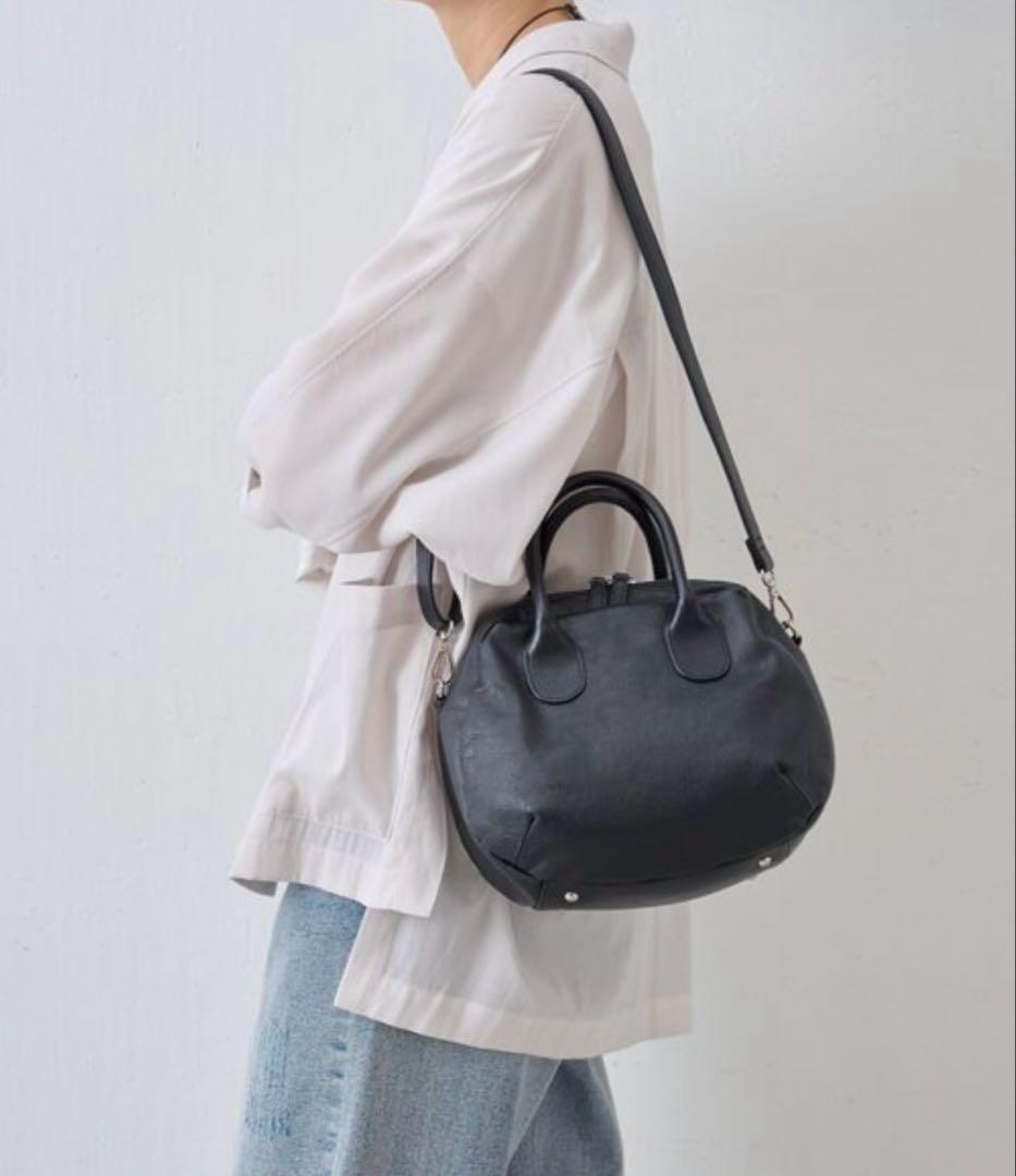 ⭐️ビアズリー新品タグ付牛革本革ラウンドミニボストンバッグ黒人気完売色ZOZO購入