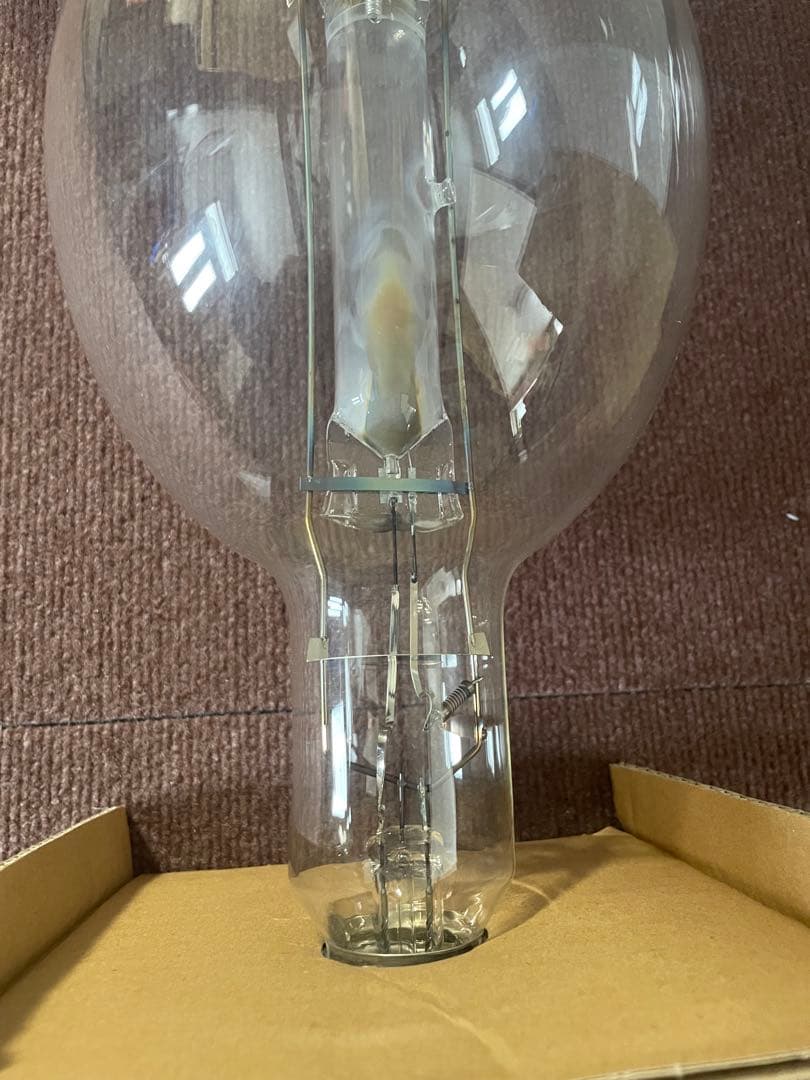 オランダ　中古TOSHIBA 水銀ランプ H1000 1個