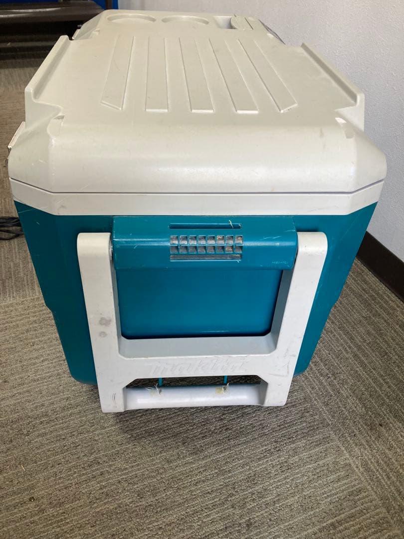 makita マキタ　保冷温庫　CW180D