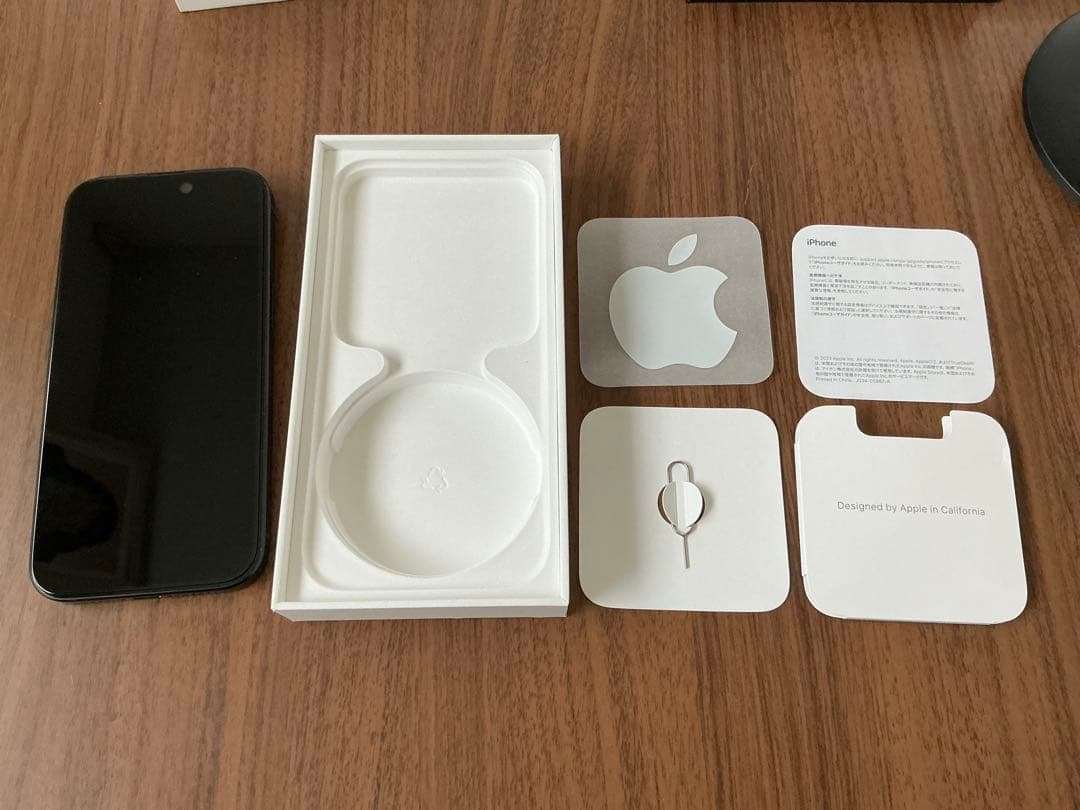 期間限定値下【美品】Apple iPhone15 128GB バッテリー90%