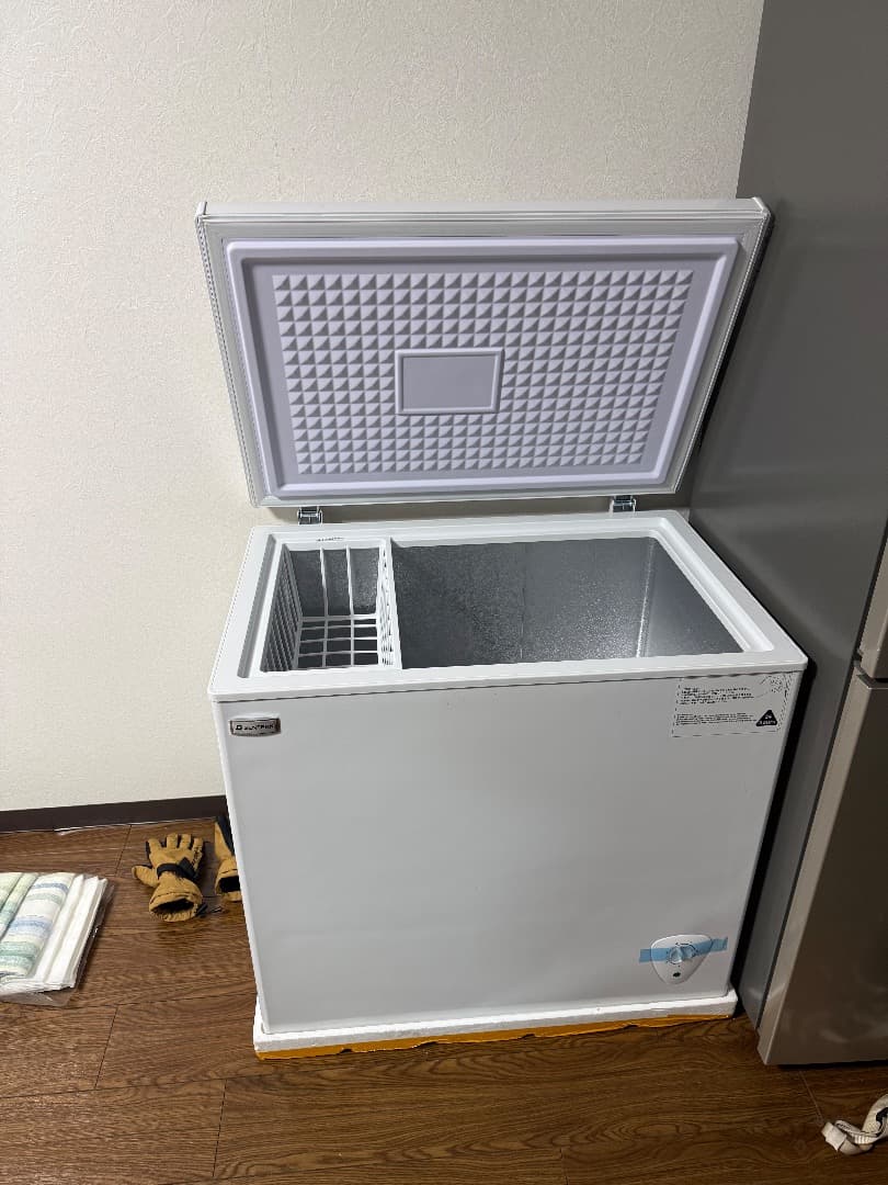 冷凍庫 (Freezer Box)