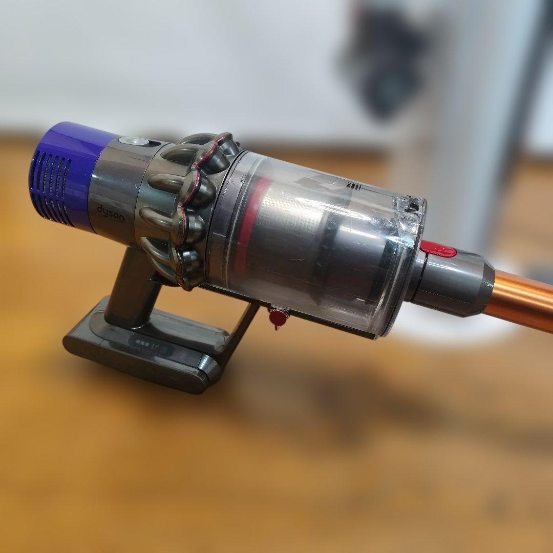 ダイソンSV12 コードレスクリーナー 揃い