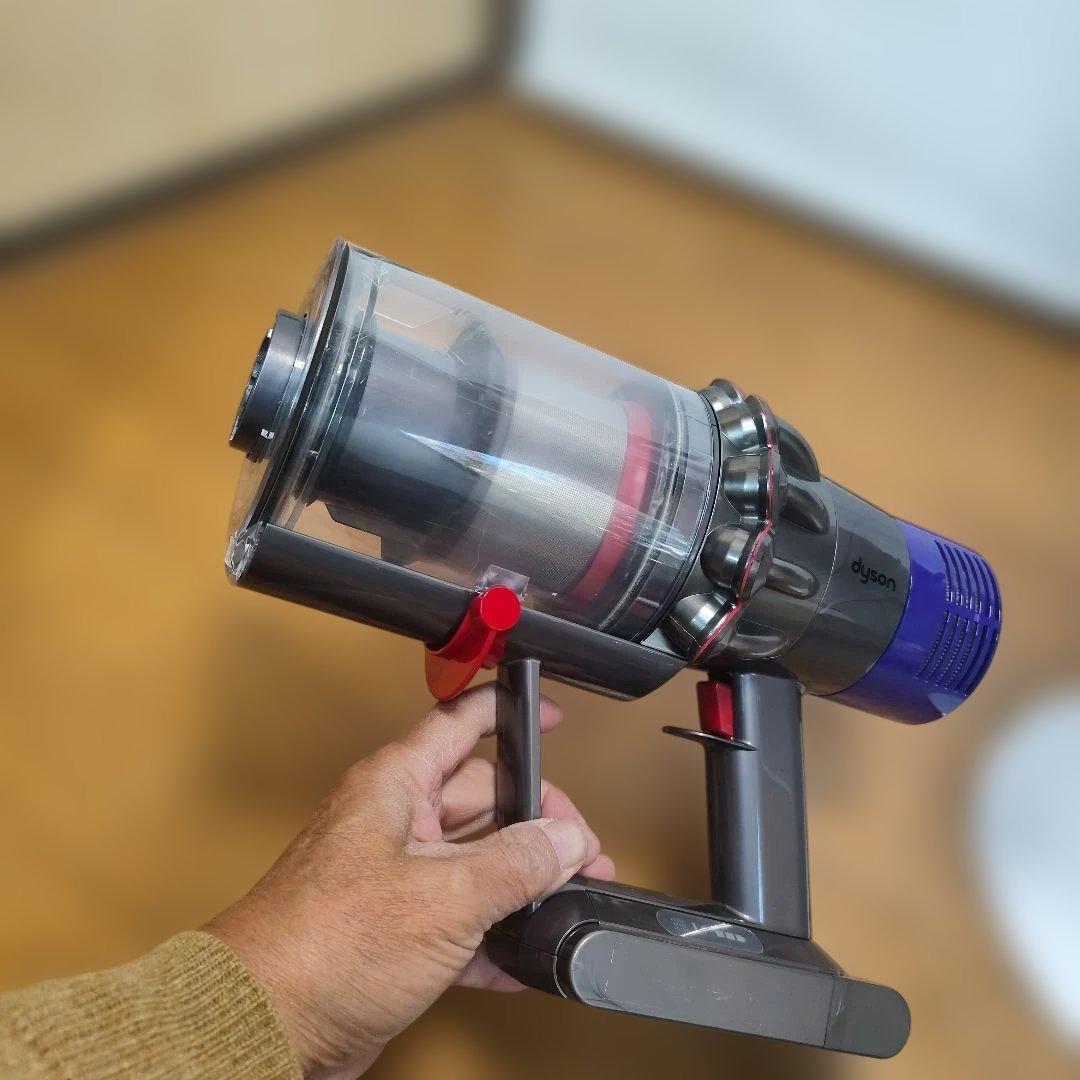 ダイソンSV12 コードレスクリーナー 揃い