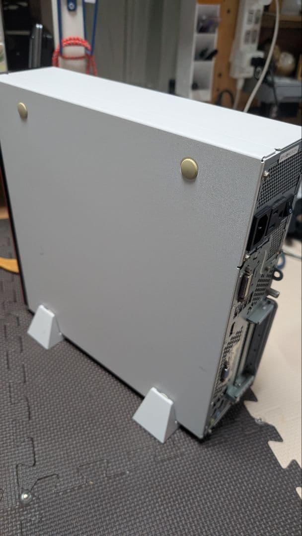 Fujitsu ESPRIMO PC i3-9100 8GB　HDDなし