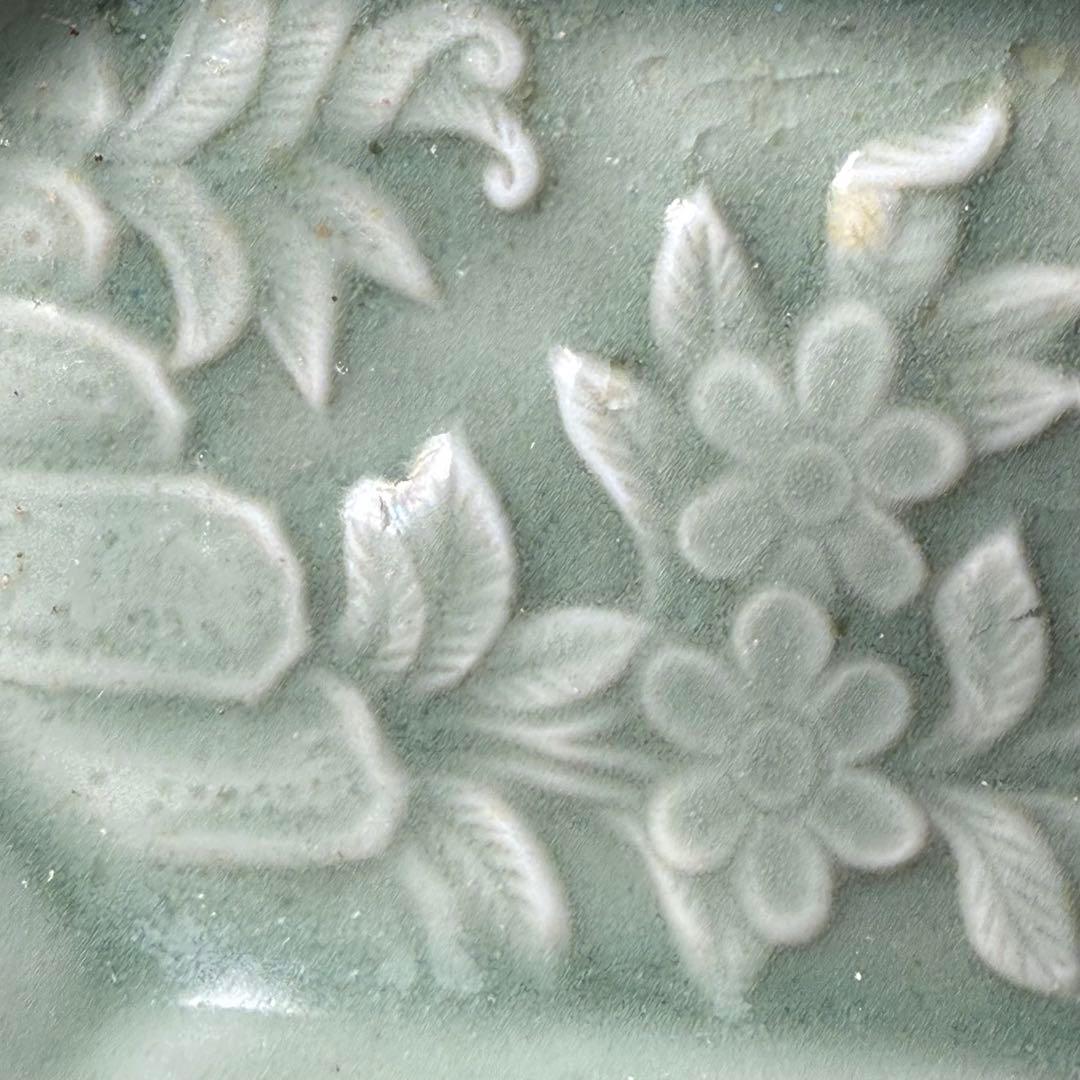 三田青磁　陽刻草花文八角皿　五点　江戸後期　古美術　骨董　希少