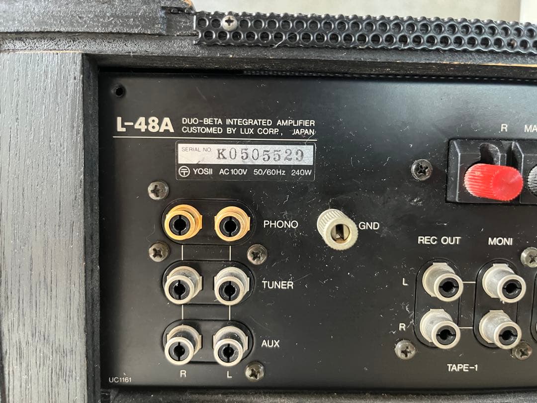 片チャンネルしか音出ません。LUXMANプリメインアンプL-48A