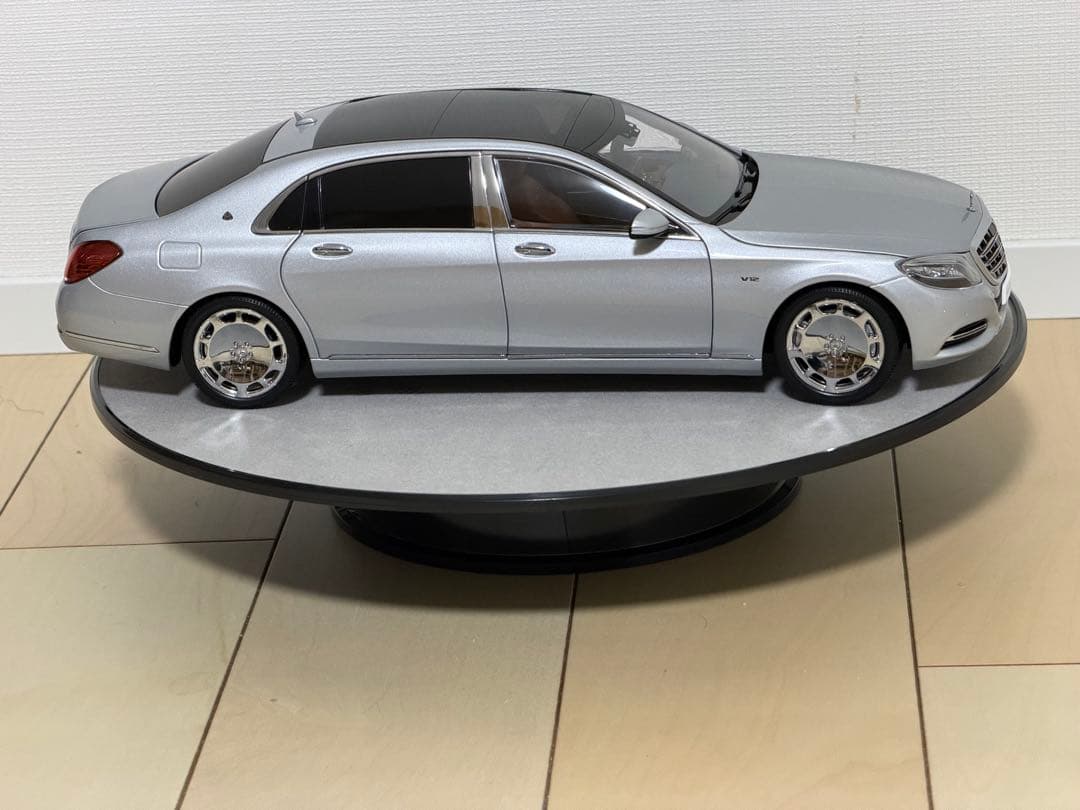 ミニカー Almost Real 1/18 Mercedes Maybach S600