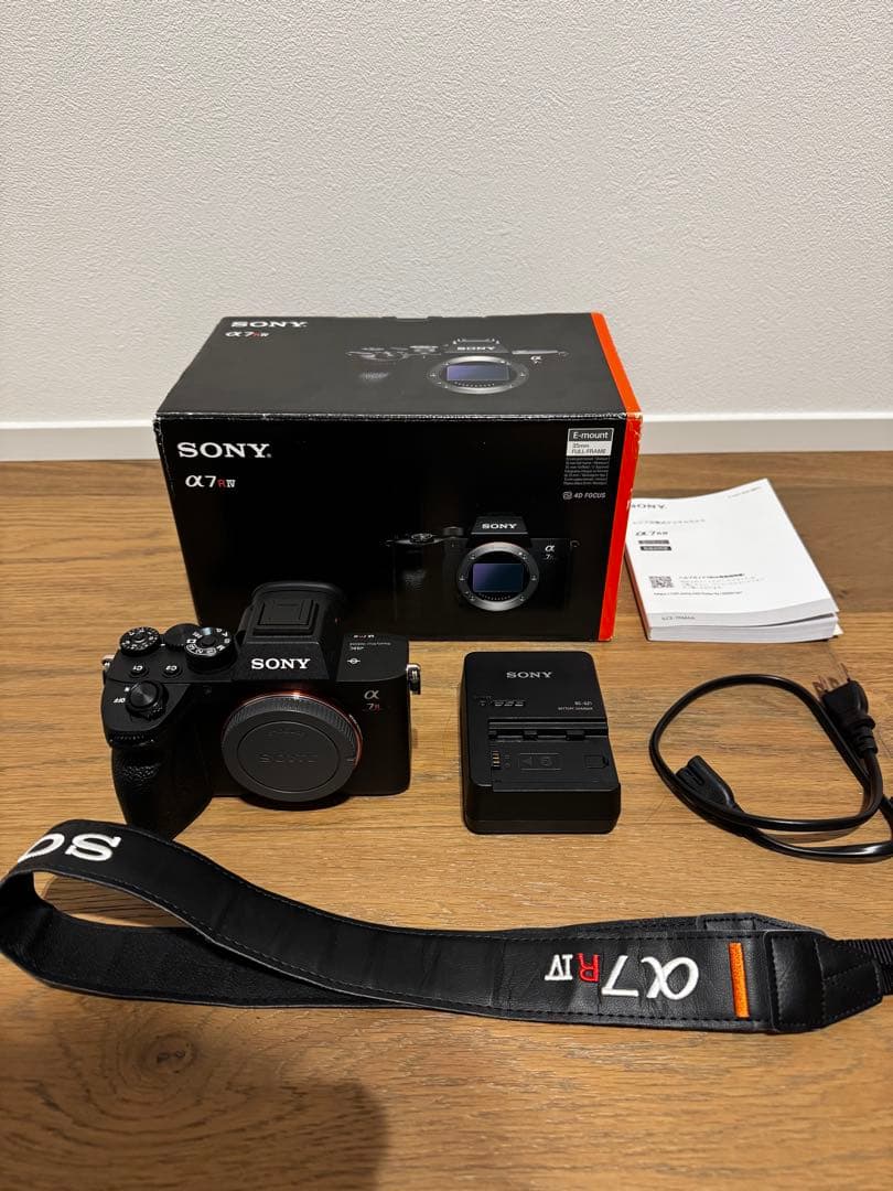 Sony α7RⅣ ミラーレスカメラ 本体 一部の傷除けば美品