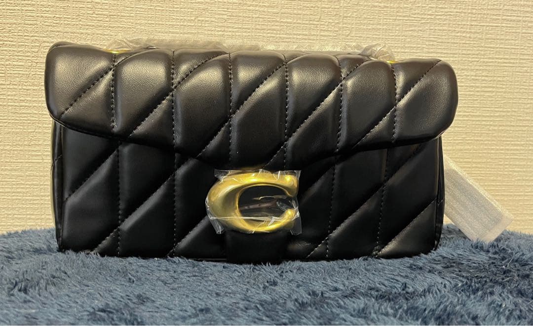 【新品】COACH タビー ショルダー バッグ 26・キルティング　ゴールド