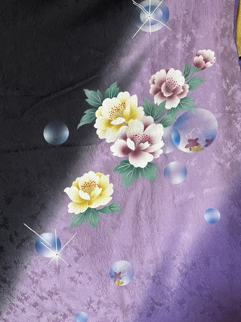 大衆演劇　黒と紫の花柄裾引き