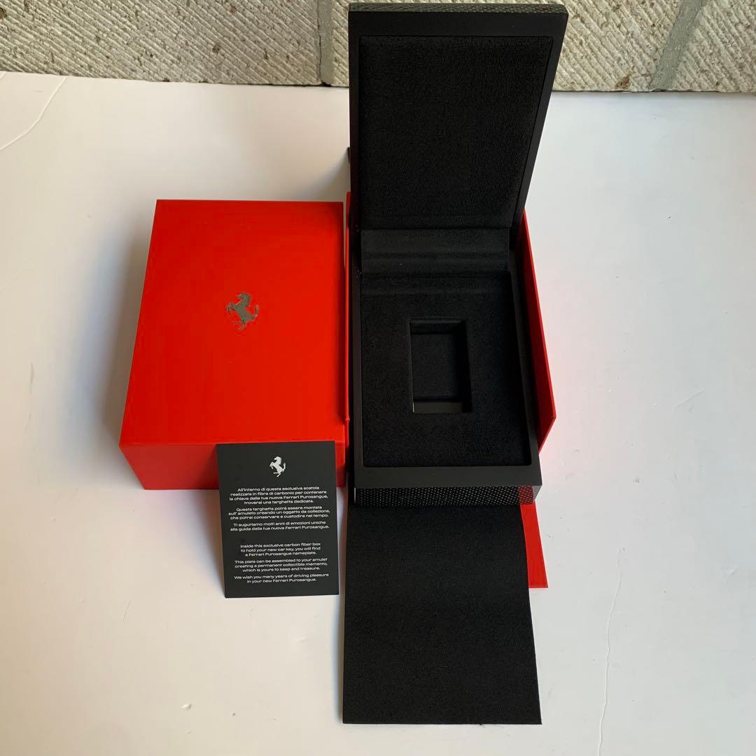 【非売品新品】Ferrariプロサングエ カーボンファイバー キーボックス
