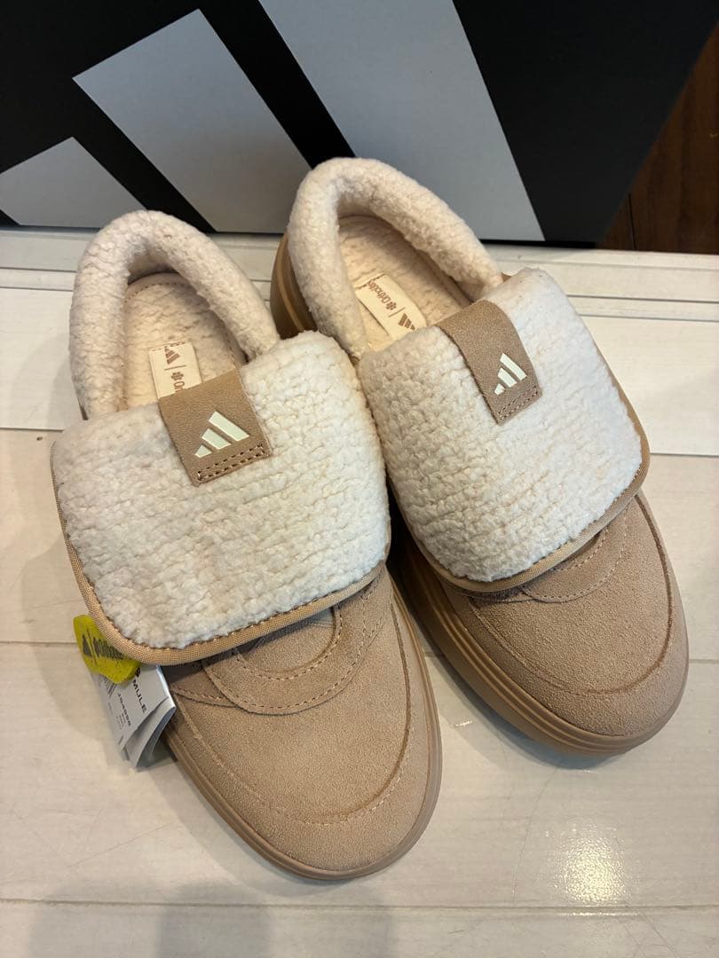 靴 adidas GRAND COURT MULE
