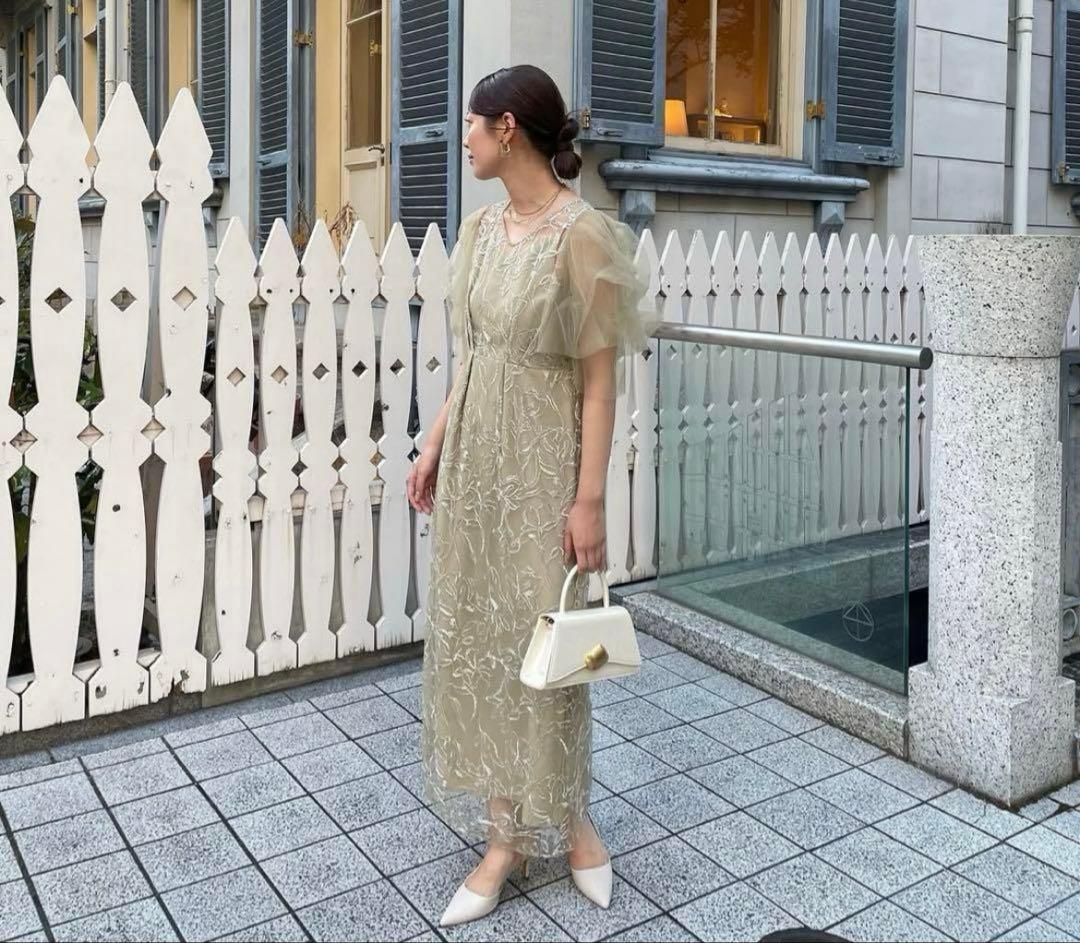 Fluffy sleeve pencil dress LE'RURE リルアー