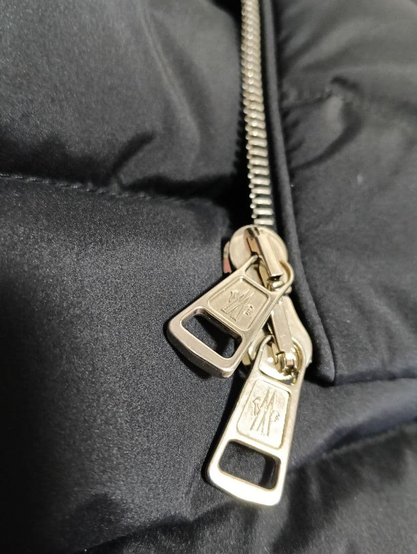 MONCLER ダウンベストTOLONNE （2）M　美品