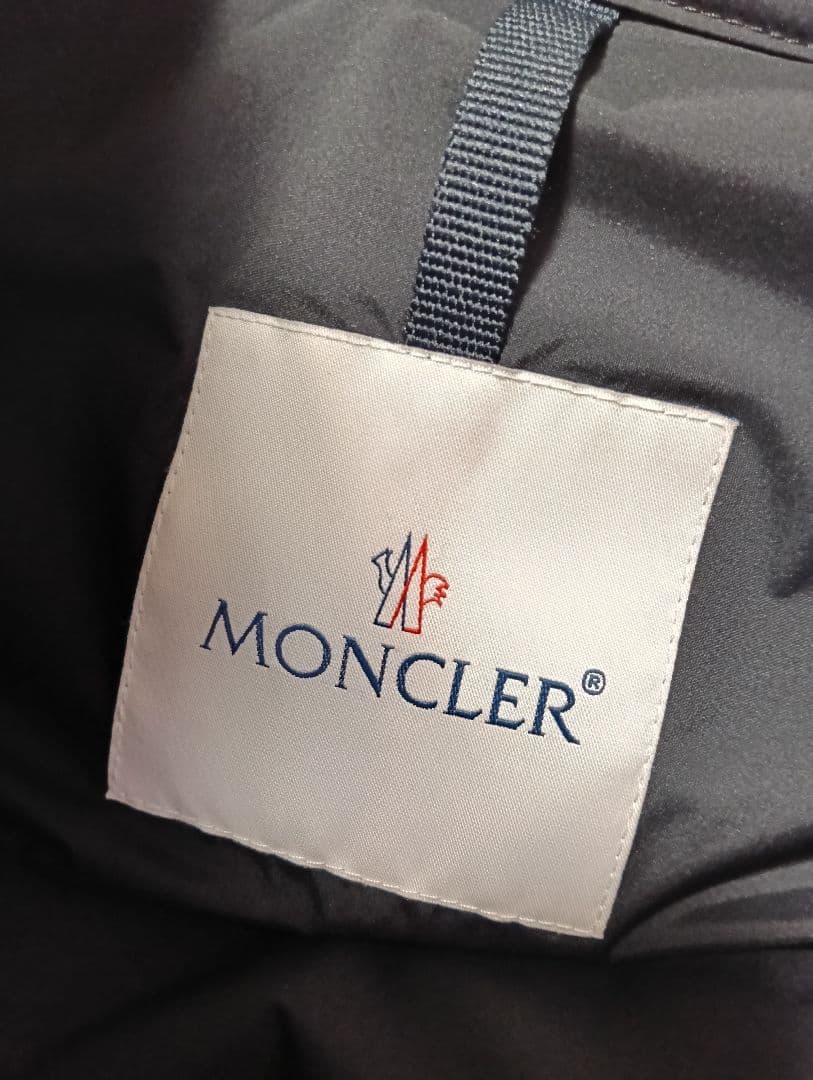 MONCLER ダウンベストTOLONNE （2）M　美品
