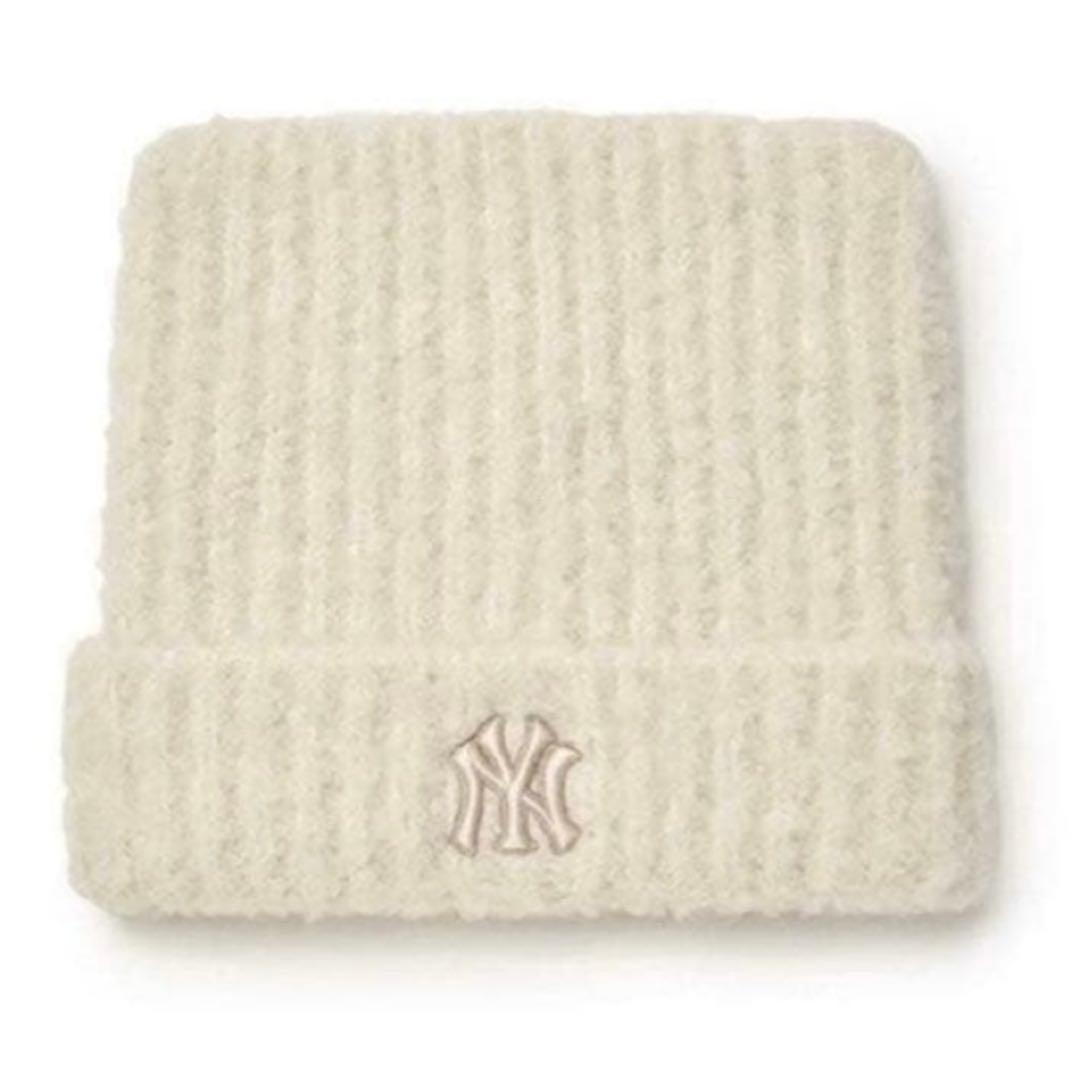 カリナ　着用　MLB 猫耳　ニット　白