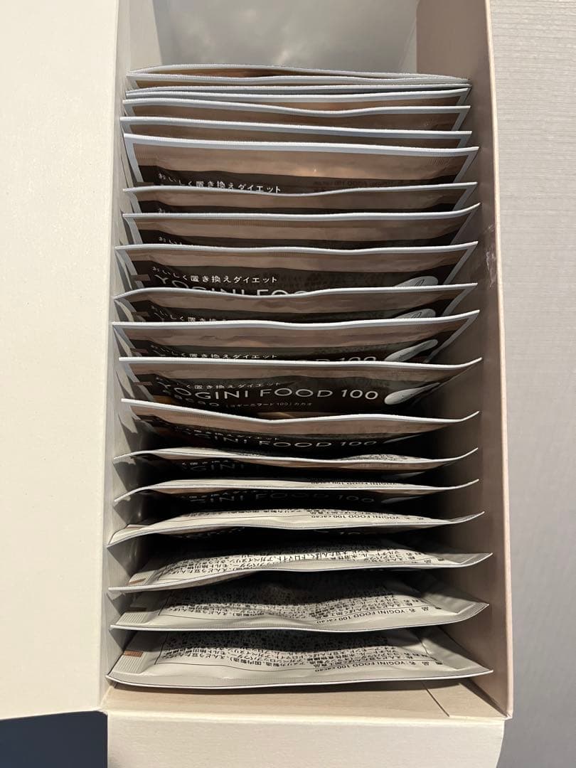 ひ*ん様 YOGINI FOOD 100 cacao 20袋