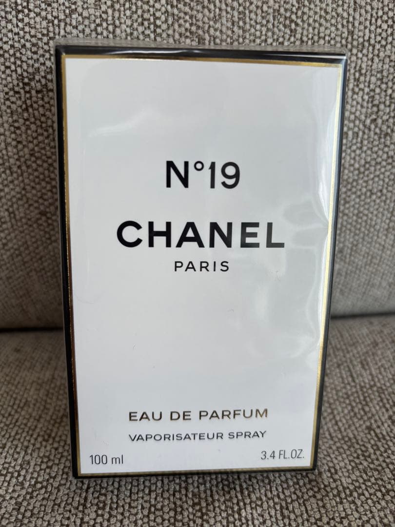 CHANEL №19 ヴァポリザター