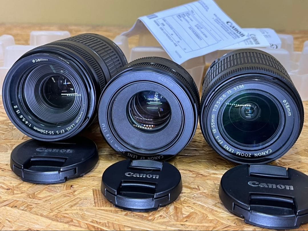 Canon EOS Kiss X7ダブルズームキット➕EF-S18-55 レンズ