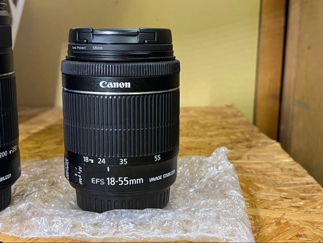 Canon EOS Kiss X7ダブルズームキット➕EF-S18-55 レンズ