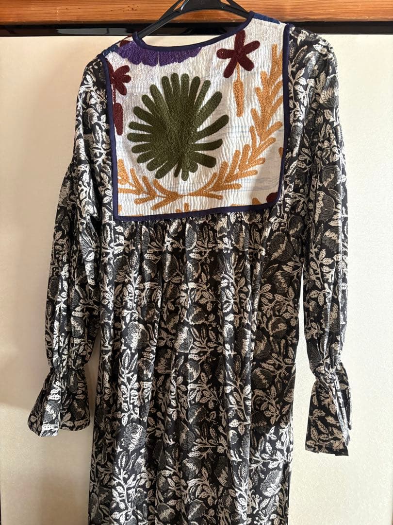 美品　nioki ニウーキ　カンタキルト　ワンピース　ブラック