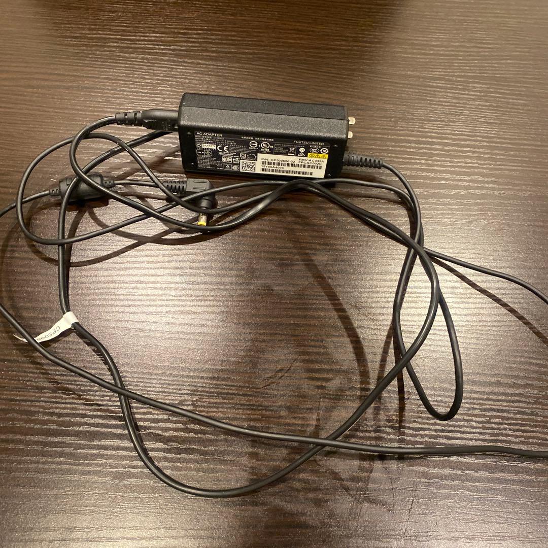 富士通 LIFEBOOK (型番: FMVA50XWP)ホワイト ノートPC