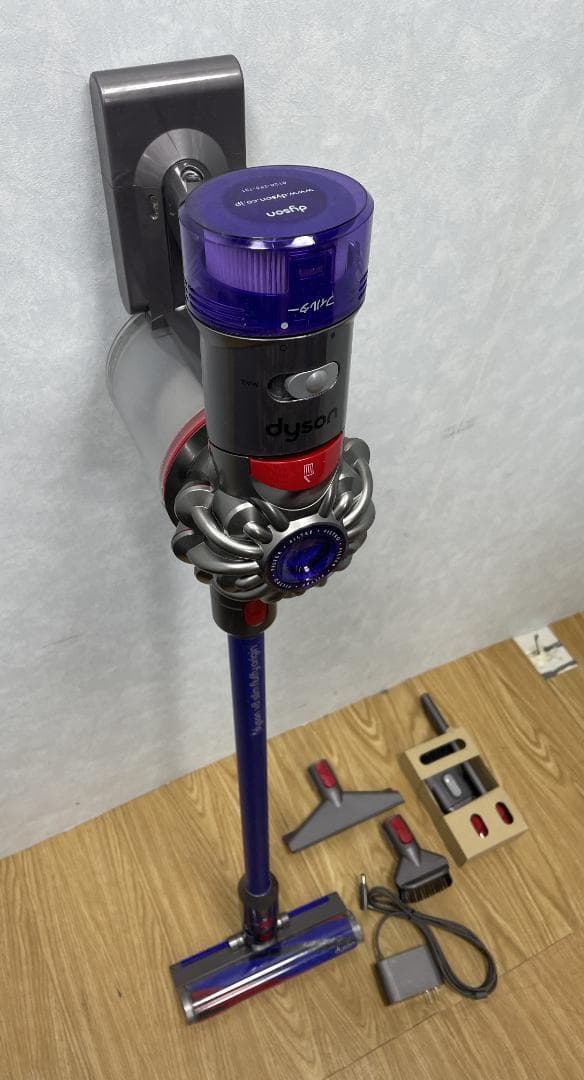 Y♢1254 ダイソンコードレスクリーナーV8 slimfluffy SV10K
