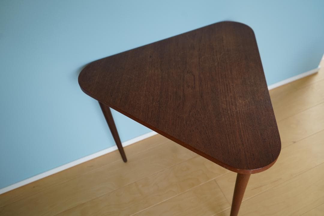 デンマーク家具木製トライアングルサイドテーブル ブラウン